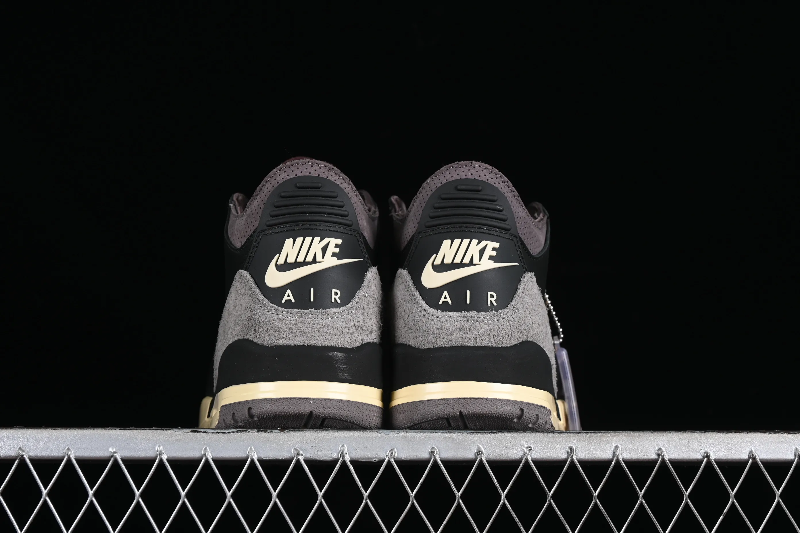 All categories Air Jordan Jordan series basketball shoes Air Jordan 3 A Ma Maniere x Air Jordan 3 Retro "Black" AJ3 Joe 3 joint model FZ4811-001